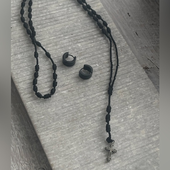 Jewelry Set : Rosary necklace, bracelet & earrings - Picture 4 of 8